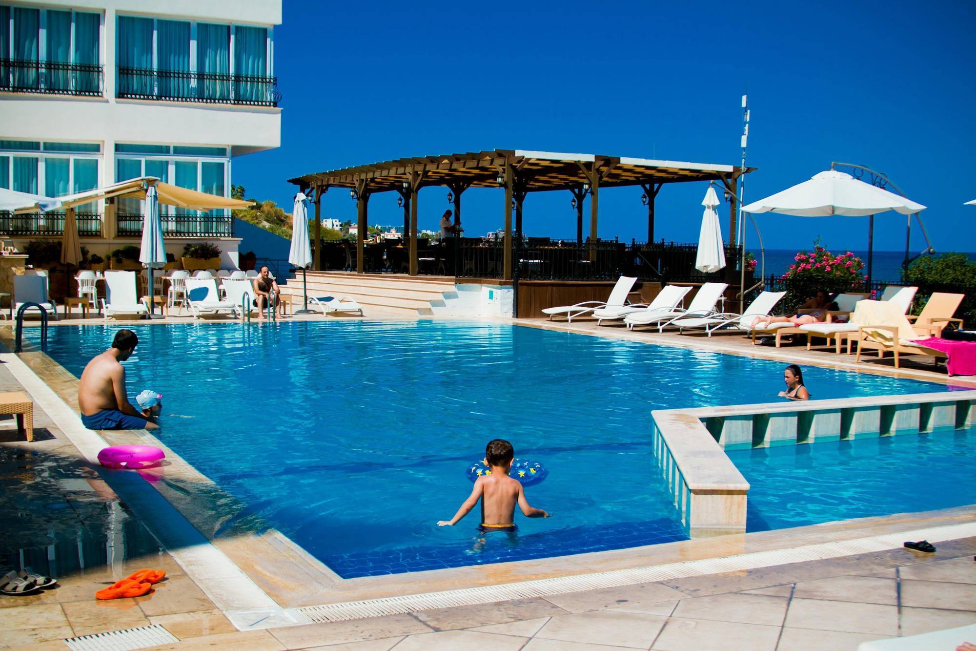 Ada Beach Hotel Karavas  Exterior photo